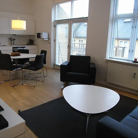 City Center 639 Apartment *